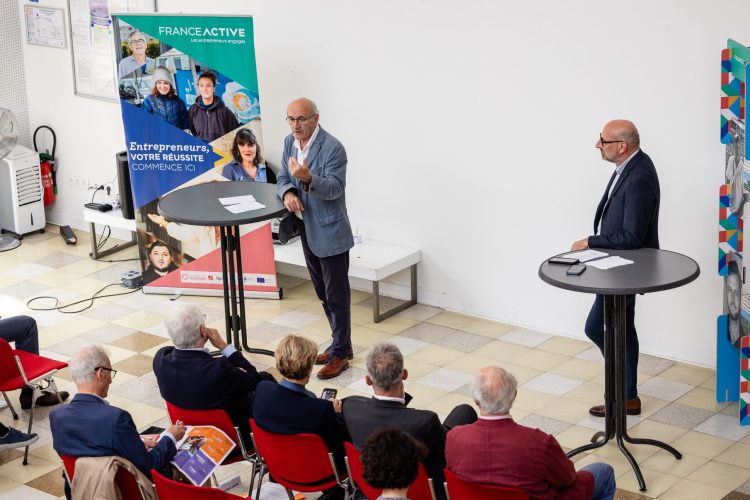 Conference France Active 060